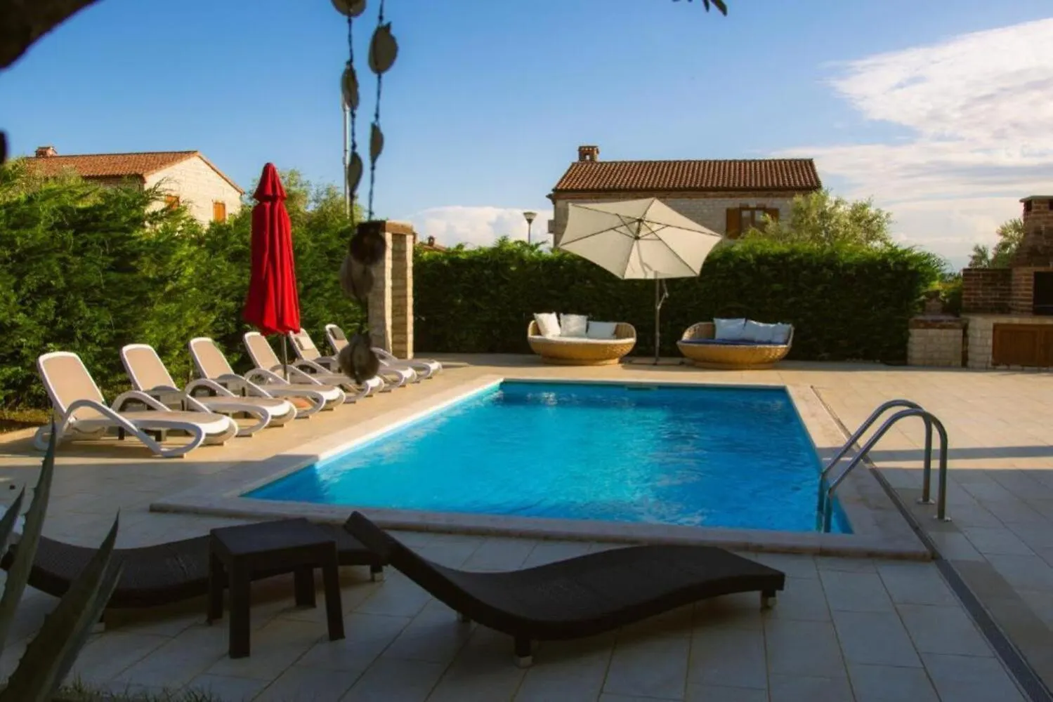 Villa Sonne In Central Istria For 8 People - Pet Friendly With Private Pool Juršići 0*,