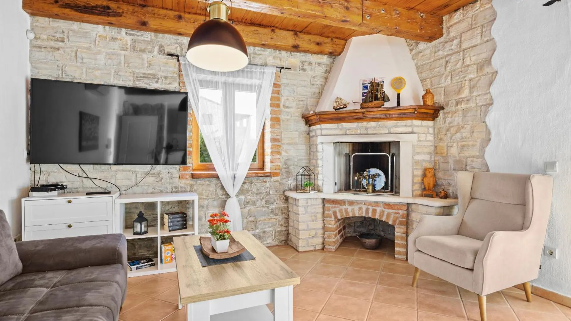 Villa Sonne In Central Istria For 8 People - Pet Friendly With Private Pool 0*, Jursici Croatia