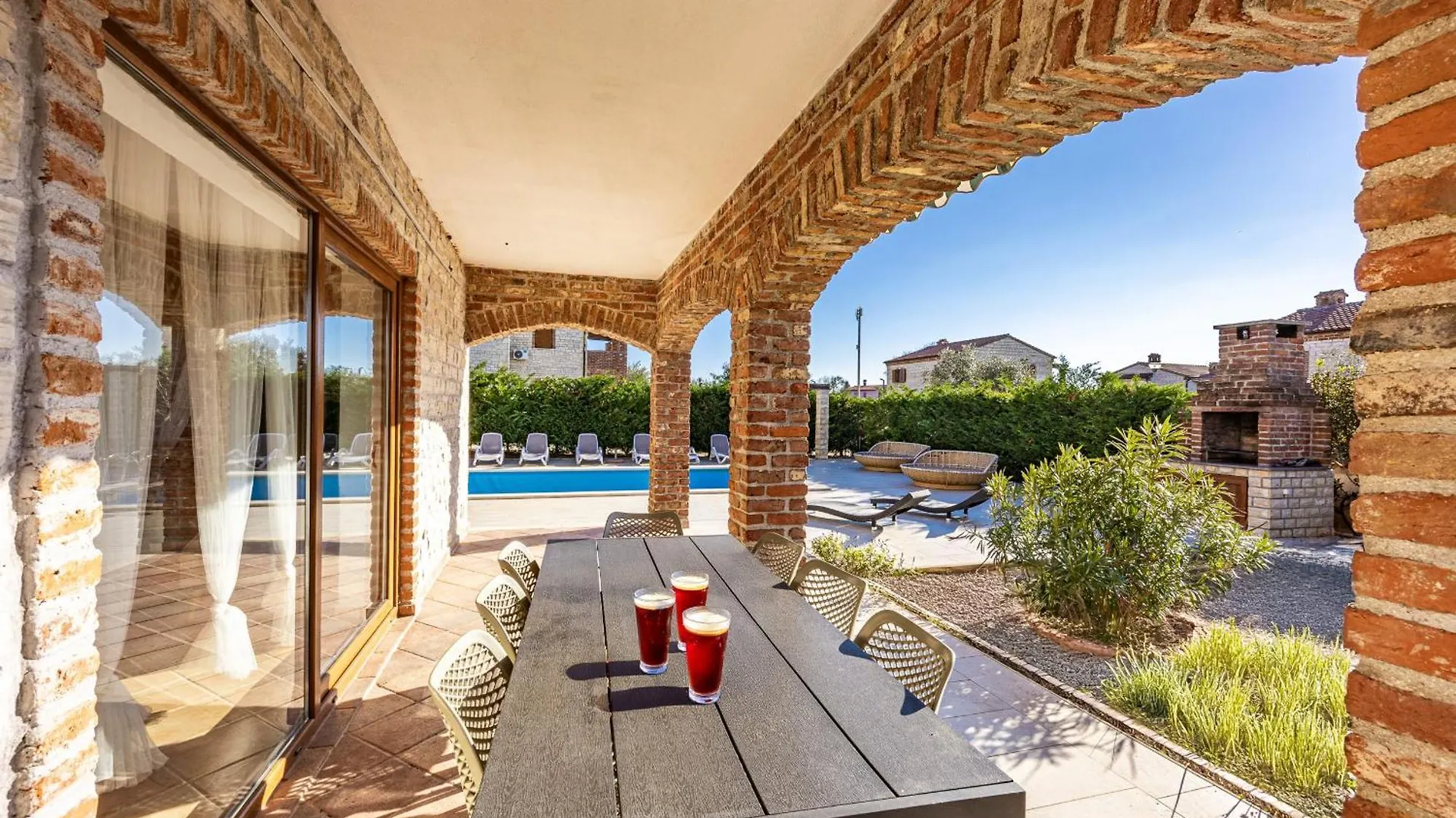 Villa Sonne In Central Istria For 8 People - Pet Friendly With Private Pool